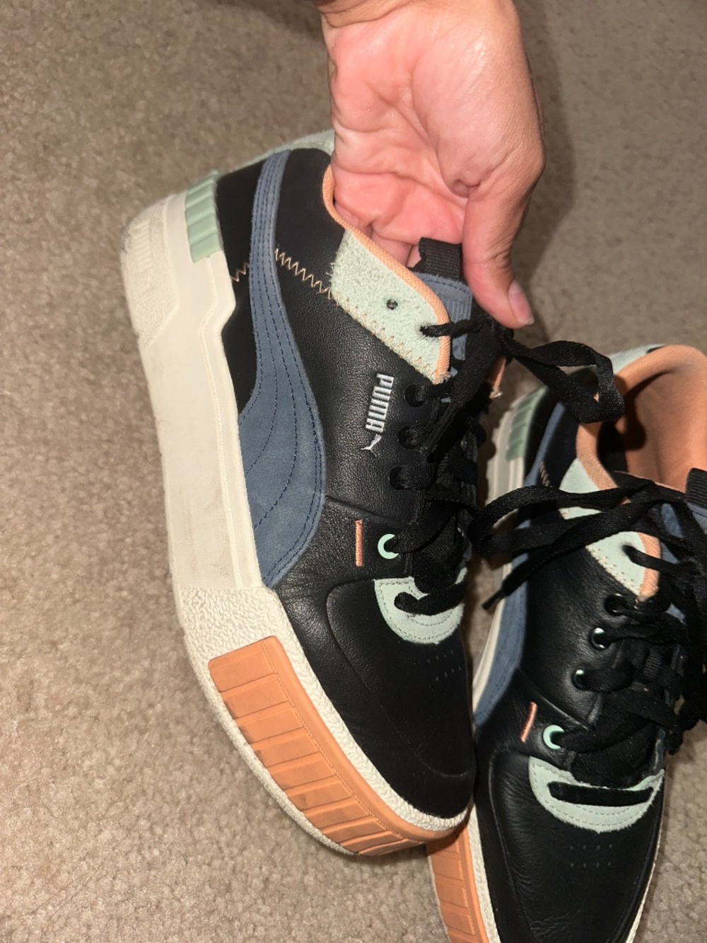 Puma shoes - Picture 6 of 6